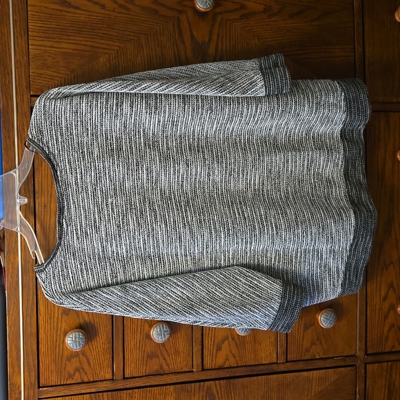 DENVER HAYES silver threaded sweater - Picture 6 of 7